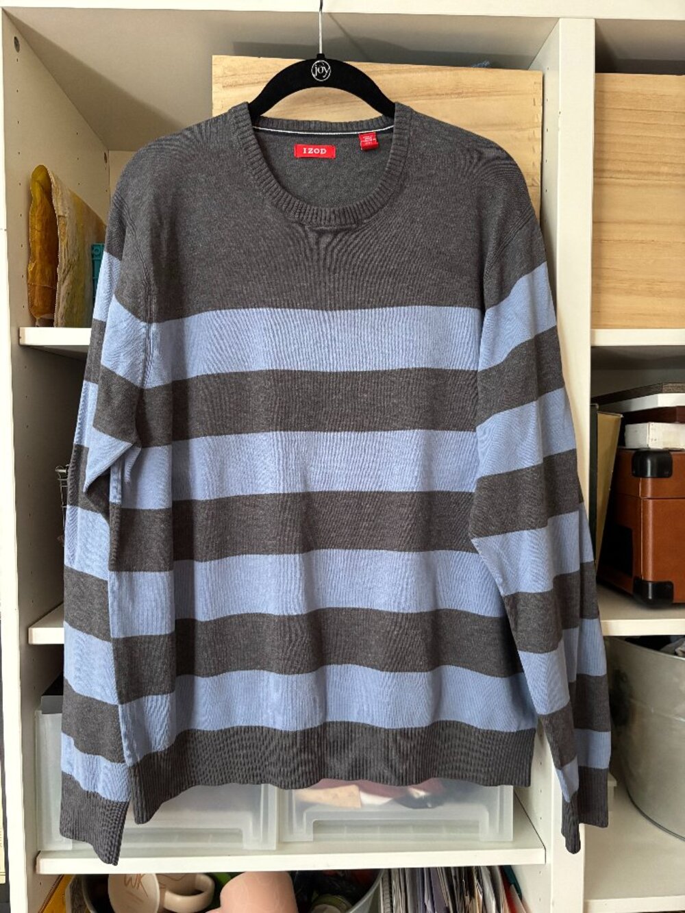 Izod Men's Charcoal Gray & Light Blue Striped Crewneck Sweater Size L